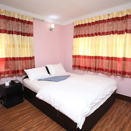 Mitra Garden Inn Katmandu Eksteriør billede