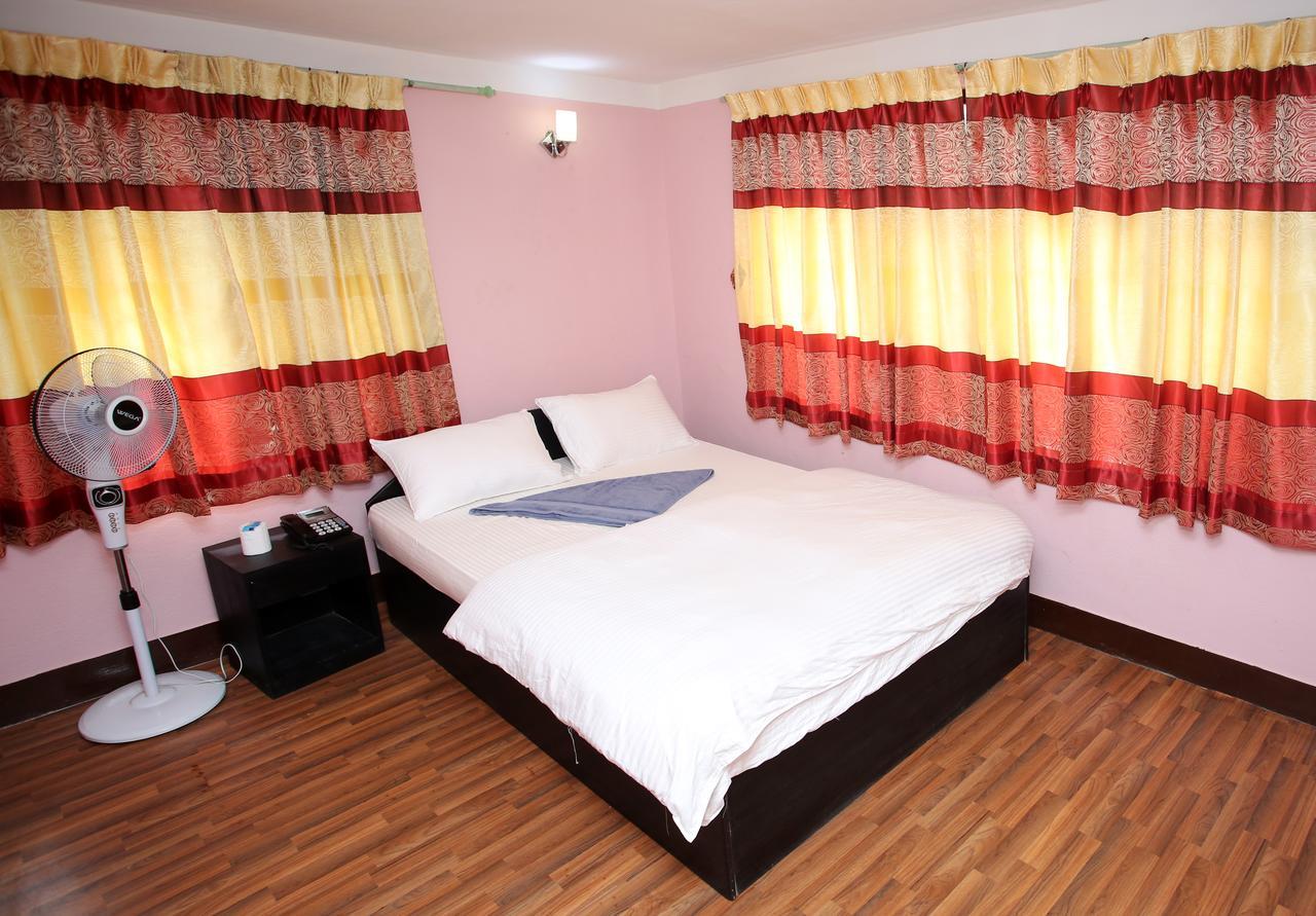 Mitra Garden Inn Katmandu Eksteriør billede