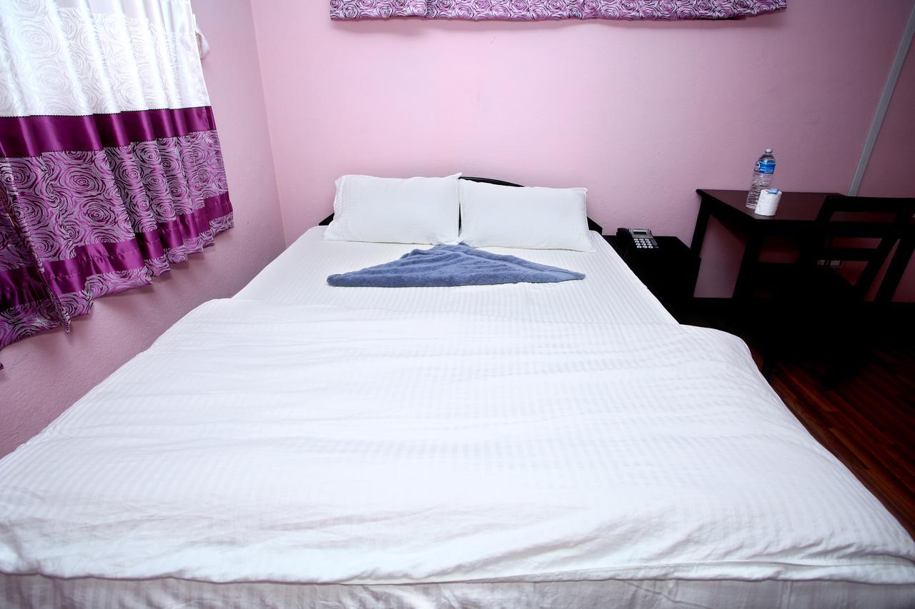 Mitra Garden Inn Katmandu Eksteriør billede