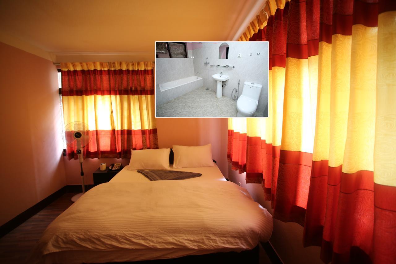 Mitra Garden Inn Katmandu Eksteriør billede